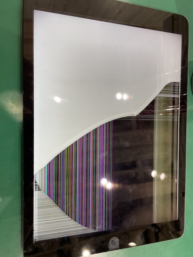 iPad7（アイパッド第7世代）の液晶交換でしたら、スマホ修理工房渋谷店にお任せください！！