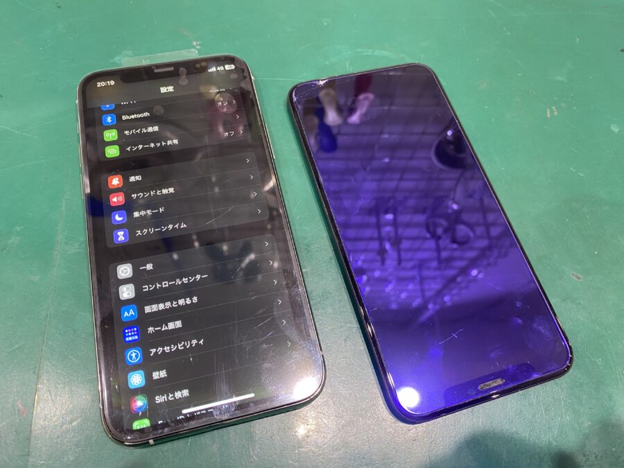 『これがスマホの熱中症！？』砂浜にタオルで包んで置いていたらiPhone11Proの電源が付かない！