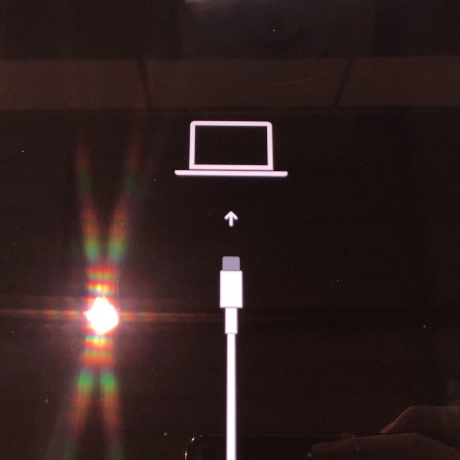 夏の怪談話よりも恐ろしい！？iPhone（アイフォン）がリンゴループになってしまったら、スマホ修理工房渋谷店へ！