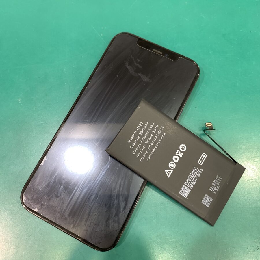 【バッテリー交換修理】寒川町からお越しのお客様より、iPhone12Pro(アイフォン12プロ)をお持ち込みいただきました！