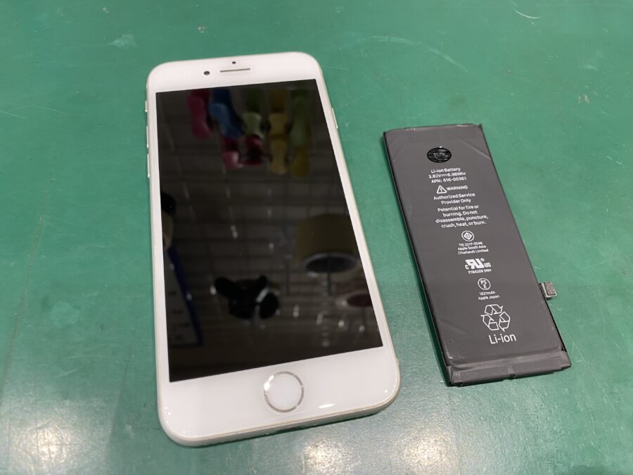 iPhone7(アイフォン)のバッテリーの持ちが悪い、起動、充電ができないなどの症状は即日修理の【スマホ修理工房西大島店】