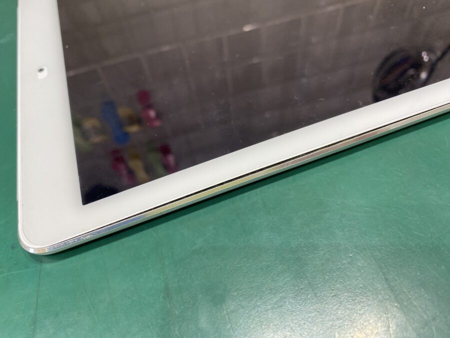 iPad Air2(アイパッド)のバッテリーが膨張！電源が付かない、リンゴループになってしまったなどのトラブルを即日修理！