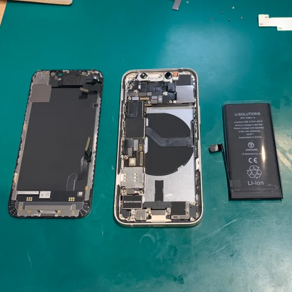 快適なご使用のためにバッテリーを変えましょう！iPhone12mini（アイフォン）バッテリー交換