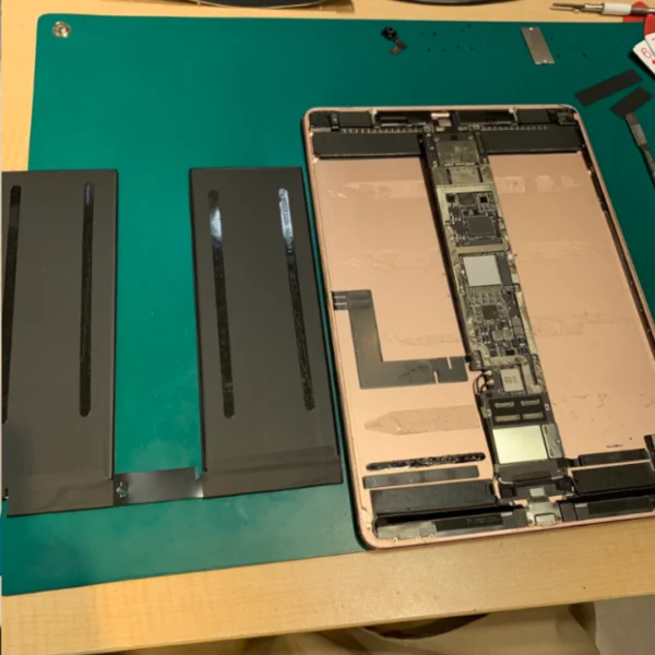 データ消さずにiPadのバッテリー交換！iPadPro第2世代10.5インチ（アイパッド）バッテリー交換