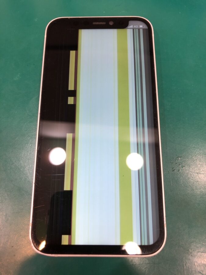 【液晶割れ修理】茅ヶ崎市からお越しのお客様より、iPhone12mini(アイフォン12ミニ)をお持ち込みいただきました！