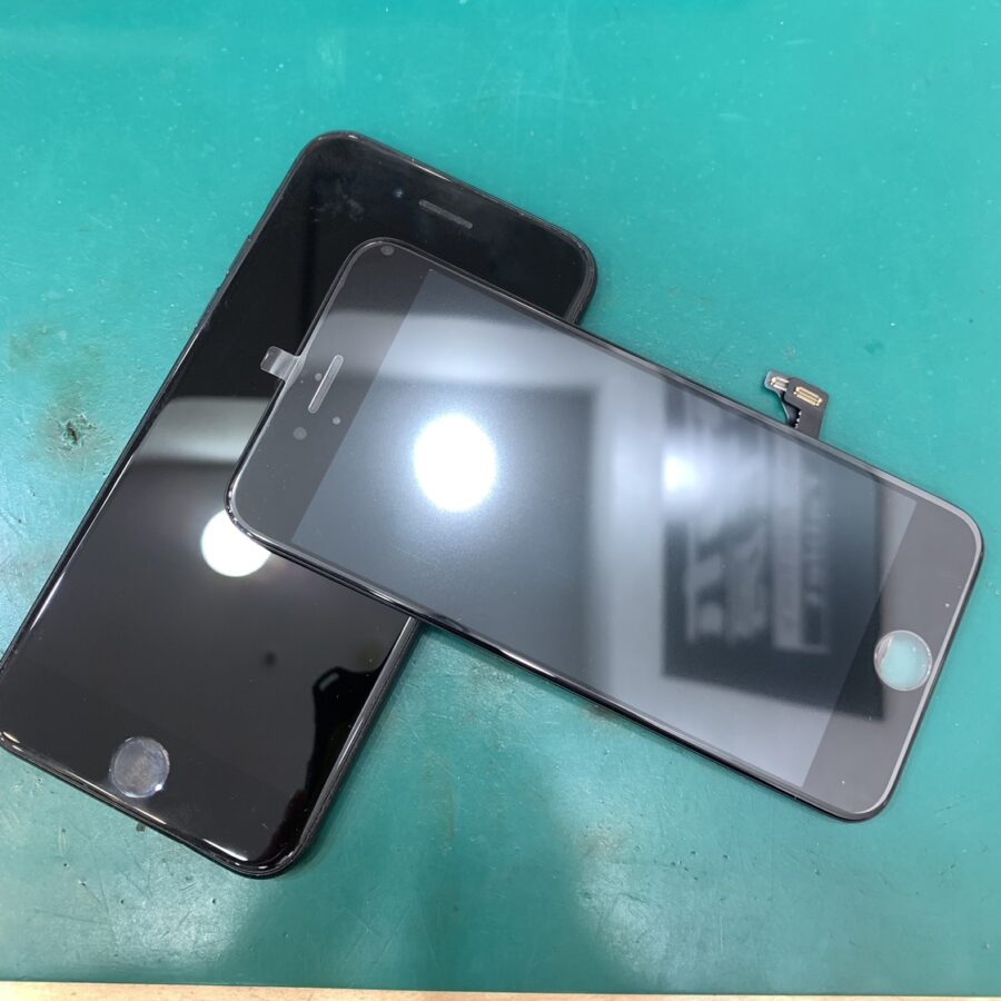 【タッチ不良修理】藤沢市からお越しのお客様より、iPhoneSE2(アイフォン第2世代)をお持ち込みいただきました！