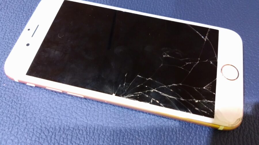 画面の割れたiPhone6（アイフォンシックス）を修理致しました！【スマホ修理工房仙台PARCO2店】