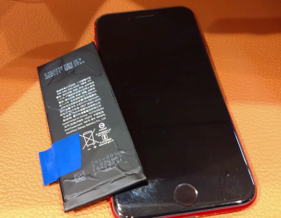 バッテリーの減少が気になるiPhoneSE2（アイフォンエスイーツー）を修理させていただきました
