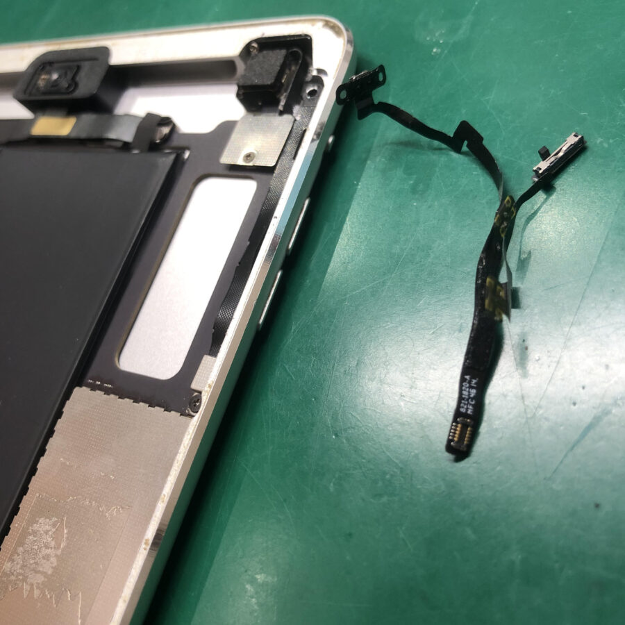iPadmini2(アイパッドミニ2)の音量ボタン(ボリュームボタン)修理は【スマホ修理工房池袋P’パルコ店】へ