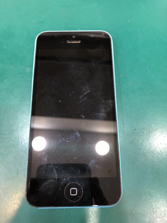 【バッテリー交換修理】藤沢市からお越しのお客様より、iPhone5C(アイフォン5C)をお持ち込みいただきました！【iPhone