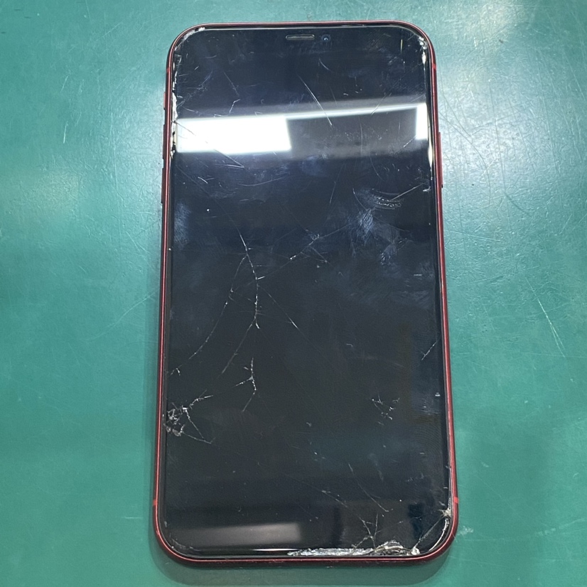 iPhone11（アイフォン11）をお持ち込み頂きました。【スマホ修理工房池袋P’パルコ店】