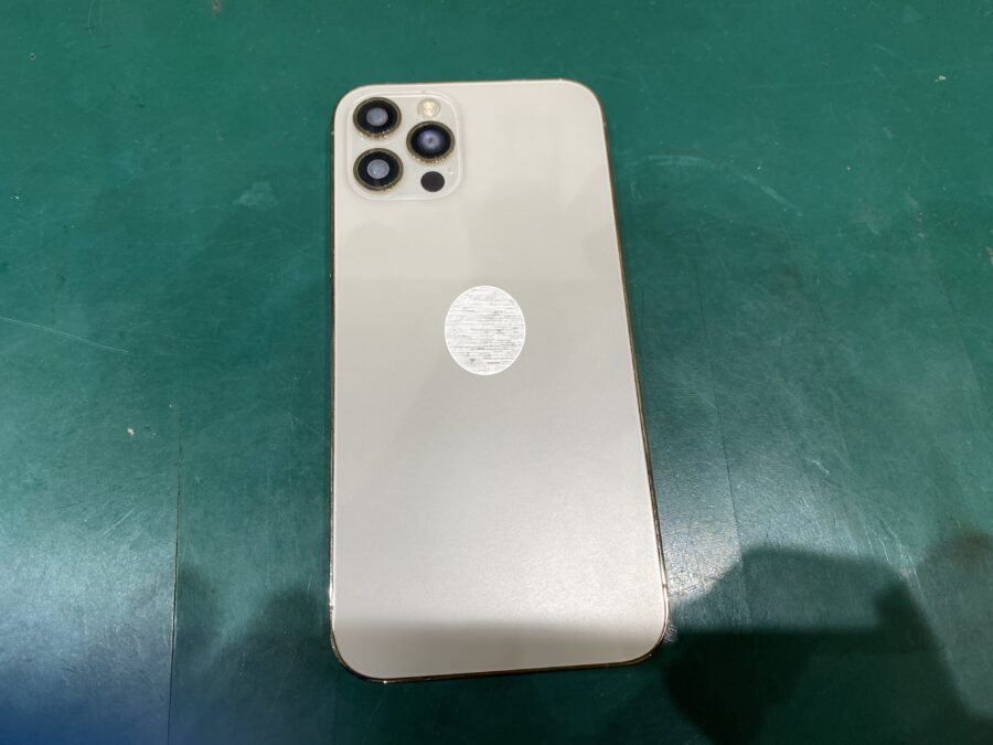 iPhone12Pro(アイフォン)水没。データーを引き継ぎたいのに電源が付かないなどの際には、スマホ修理工房 西大島店へ！