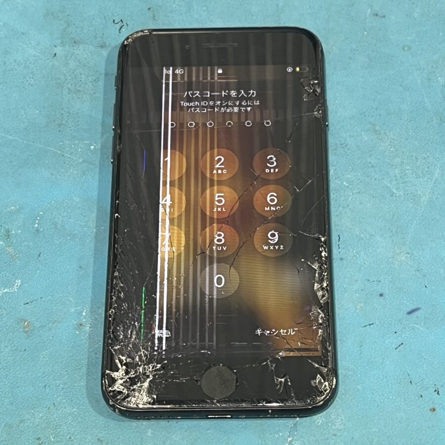 画面に縦線が入ってしまった・・・iPhone SE3（アイフォン）の画面交換なら【スマホ修理工房渋谷店】にお任せください！