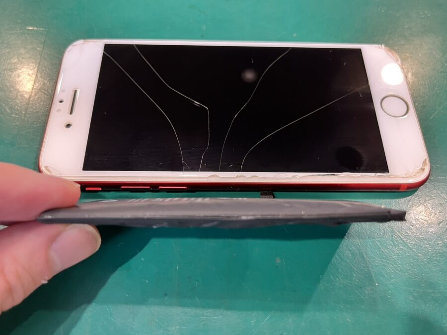 iPhone7(アイフォン)のバッテリー交換もまだまだOK！即日修理のスマホ修理工房ペリエ千葉店へ！