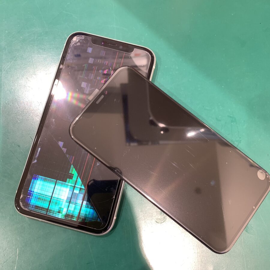 【液晶交換】iPhone11(アイフォンイレブン)が落下で映らなくなっちゃた?【スマホ修理工房 横浜戸塚モディ店】