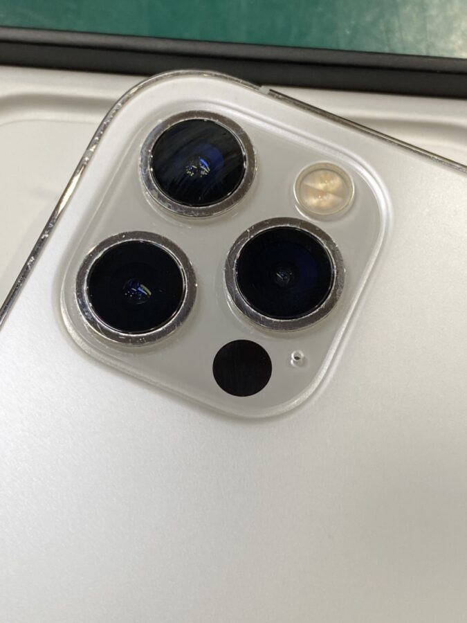 iPhone12Proのカメラレンズ修理は即日、短時間で対応可能！【スマホ修理工房池袋P'パルコ店】
