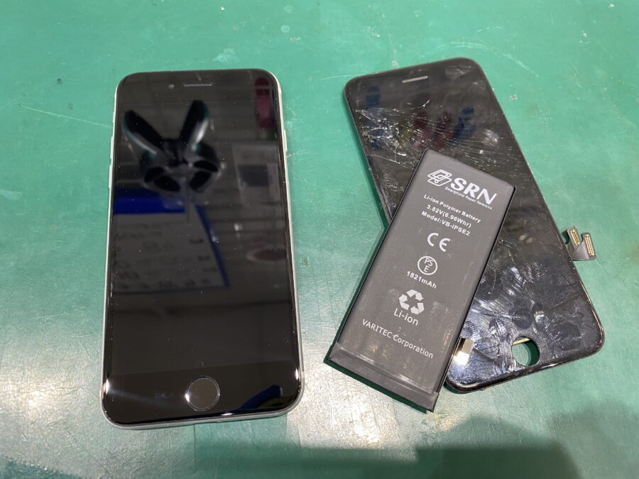 iPhoneSE2(アイフォン)画面が割れた、バッテリーの持ちも悪い。