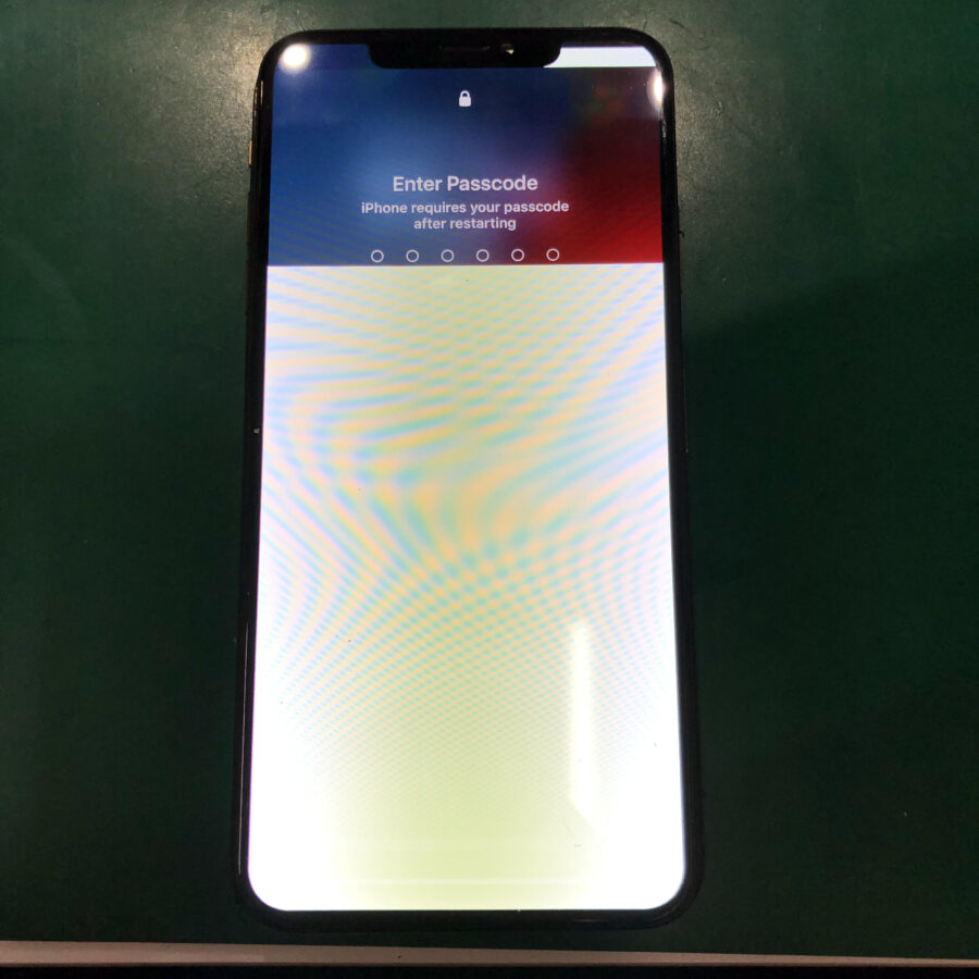 問い合わせ急増中のiPhone XsMAXの画面交換は、データそのまま・最短即日修理の【スマホ修理工房 池袋P'パルコ本店】