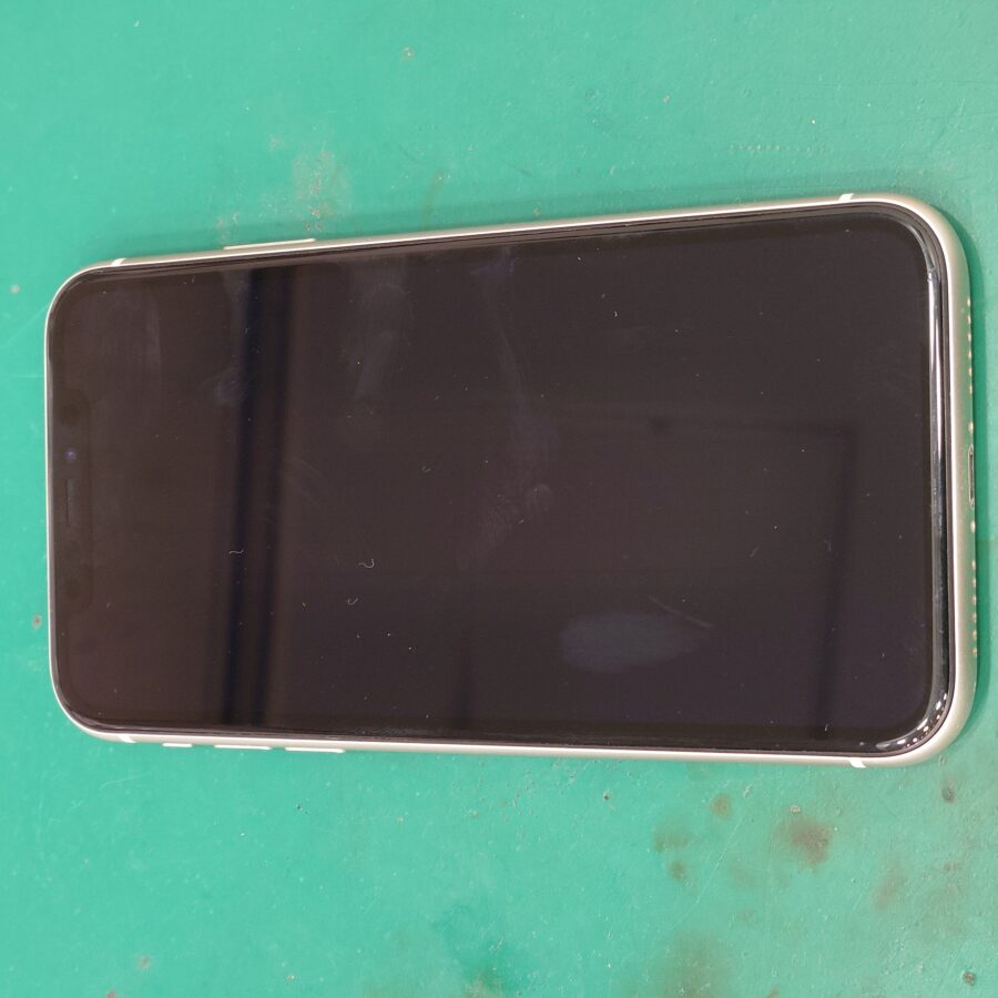 【画面交換修理】茅ヶ崎市からお越しのお客様より、iPhone11(アイフォン11)をお持ち込みいただきました！
