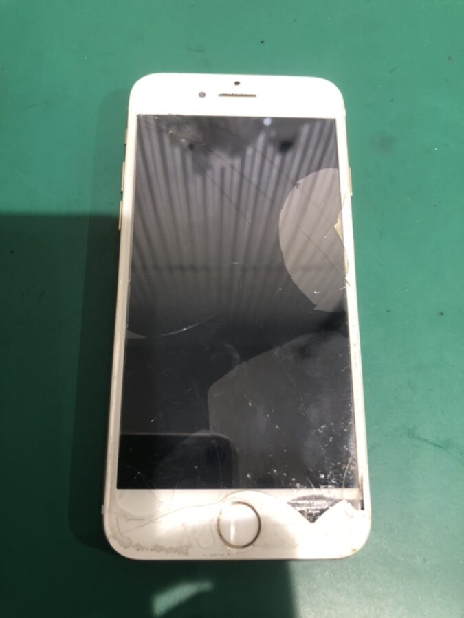 iPhone7の画面交換もまだまだ修理の対応可能です！お任せください！！【スマホ修理工房渋谷店】