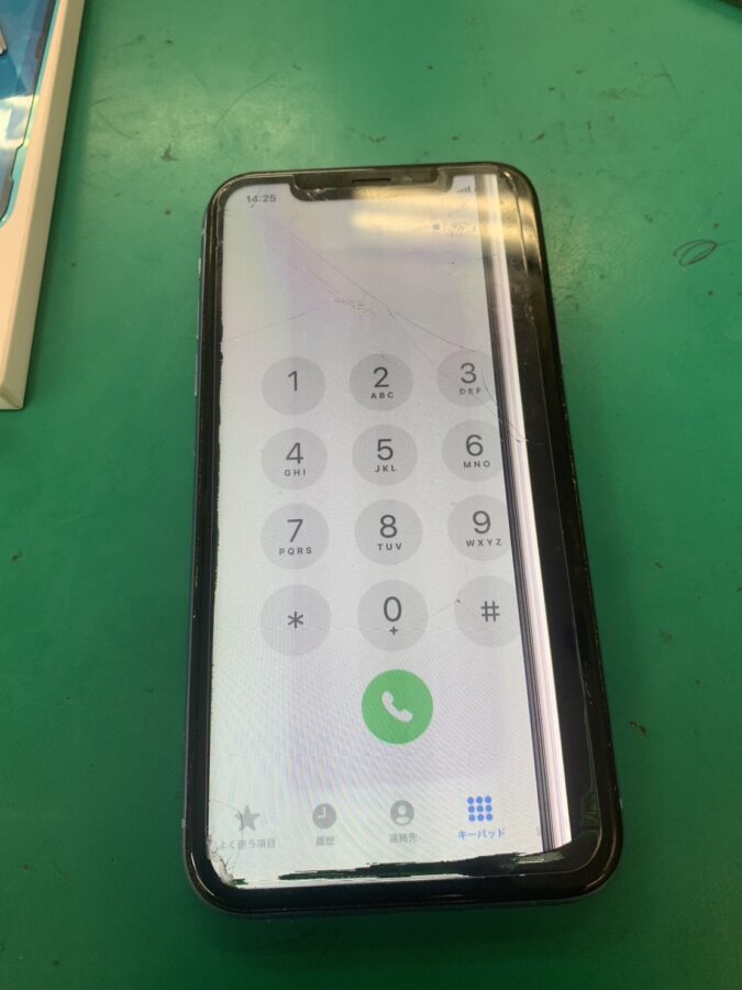 ガラス割れ・液晶破損 iPhoneXR ディスプレイ交換修理【スマホ修理工房三鷹店】