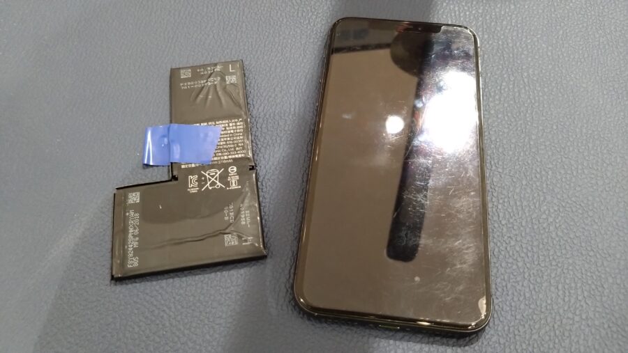 バッテリーが劣化してしまったiPhoneX（アイフォンテン）の修理を行いました！【スマホ修理工房仙台PARCO2店】