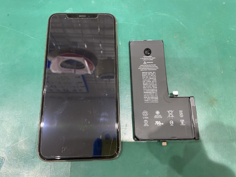 江東区西大島、亀戸近くのスマホ修理店！iPhone11Pro(アイフォン)電池が持たない、急に電源が落ちるなどバッテリー交換