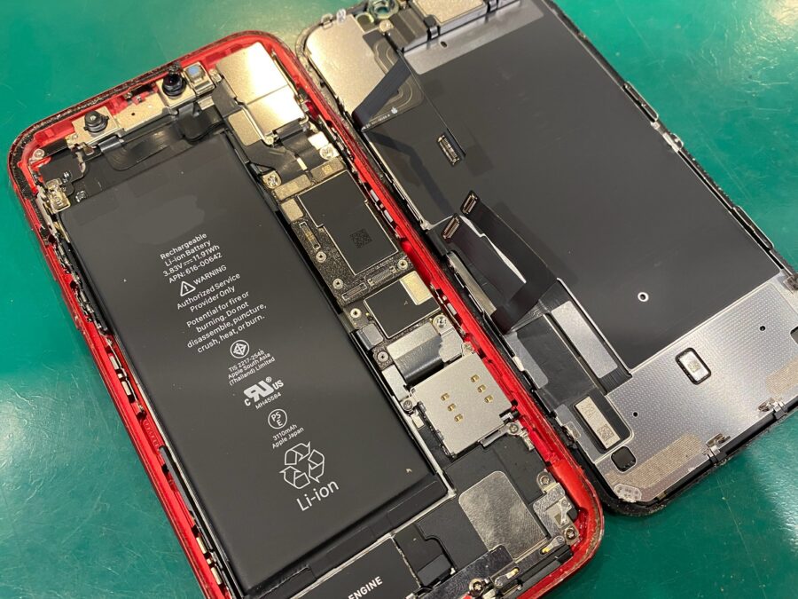 iPhone 11(アイフォン)のバッテリー交換だけど背面が・・・ - 即日修理のスマホ修理工房ペリエ千葉店へ！