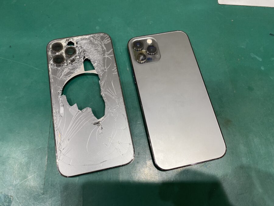 江東区西大島、亀戸近くのスマホ修理店！iPhone12Pro(アイフォン)落として背面のガラスがバキバキ