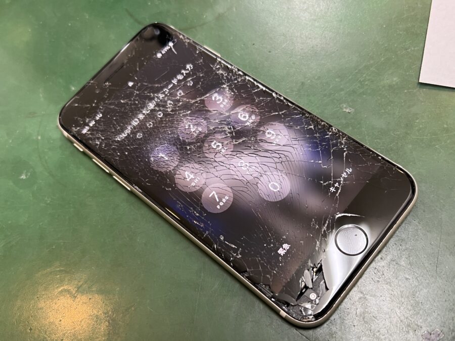 iPhoneSE3の液晶画面修理のご依頼でした！