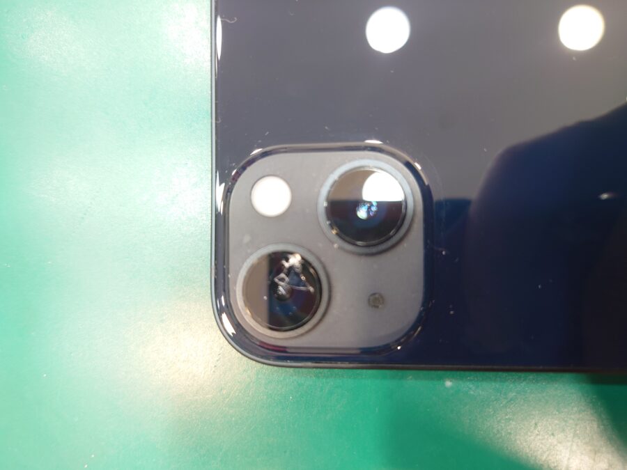 【カメラレンズ交換修理】藤沢市からお越しのお客様より、iPhone13(アイフォン13)をお持ち込みいただきました！