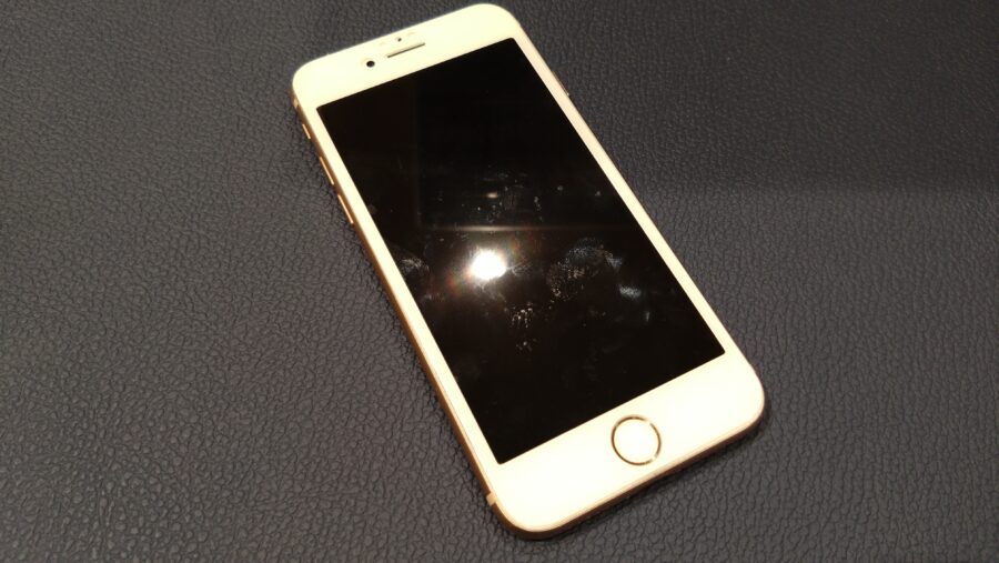 起動が出来なくなってしまったiPhone8の修理を行いました!【スマホ修理工房仙台PARCO2店】