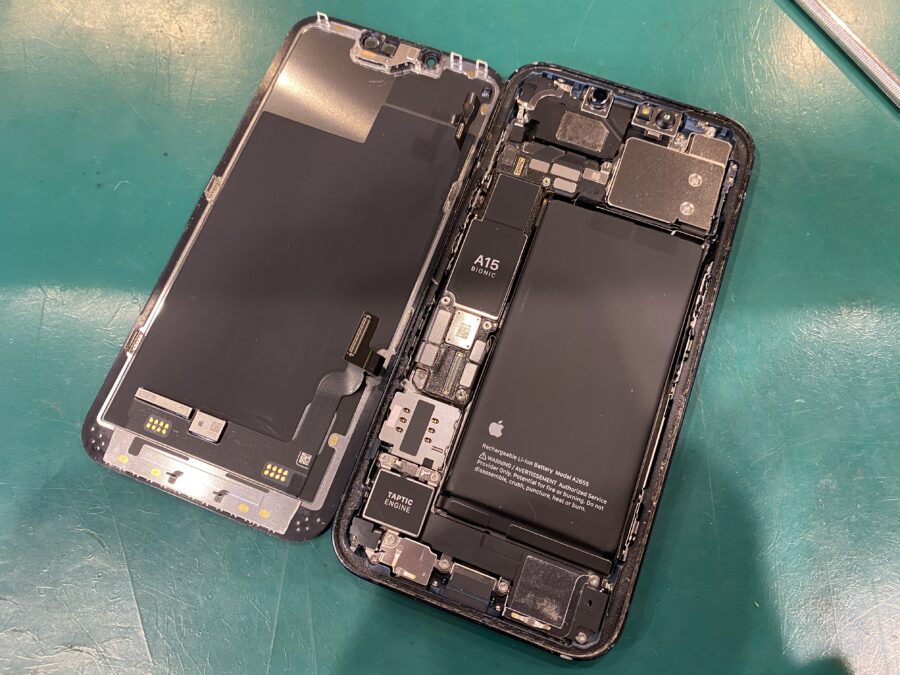 iPhone 13(アイフォン)で画面映らなくなってしまって… - 即日修理のスマホ修理工房ペリエ千葉店へ！