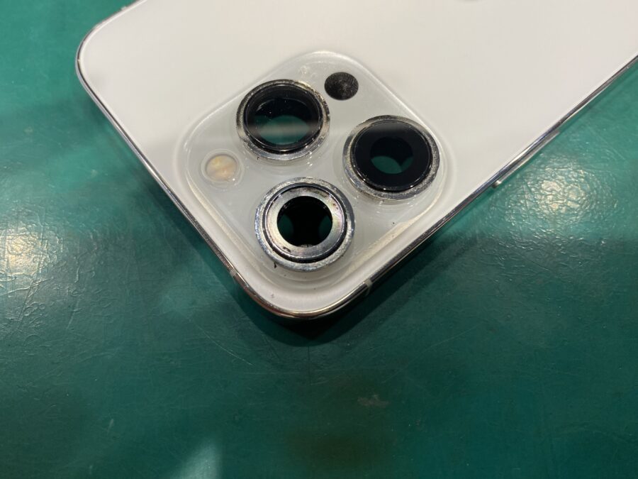 iPhone 13 Pro(アイフォン)を落としてしまいカメラレンズが… - 即日修理のスマホ修理工房ペリエ千葉店へ！