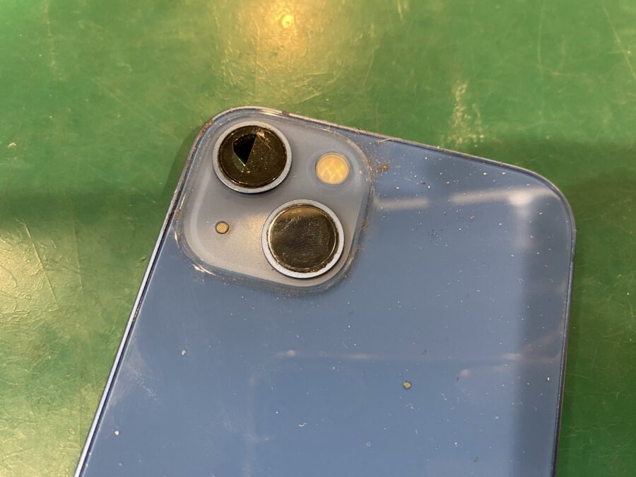 iPhone 13(アイフォン)のカメラレンズを修理します！ - 即日修理のスマホ修理工房ペリエ千葉店へ！