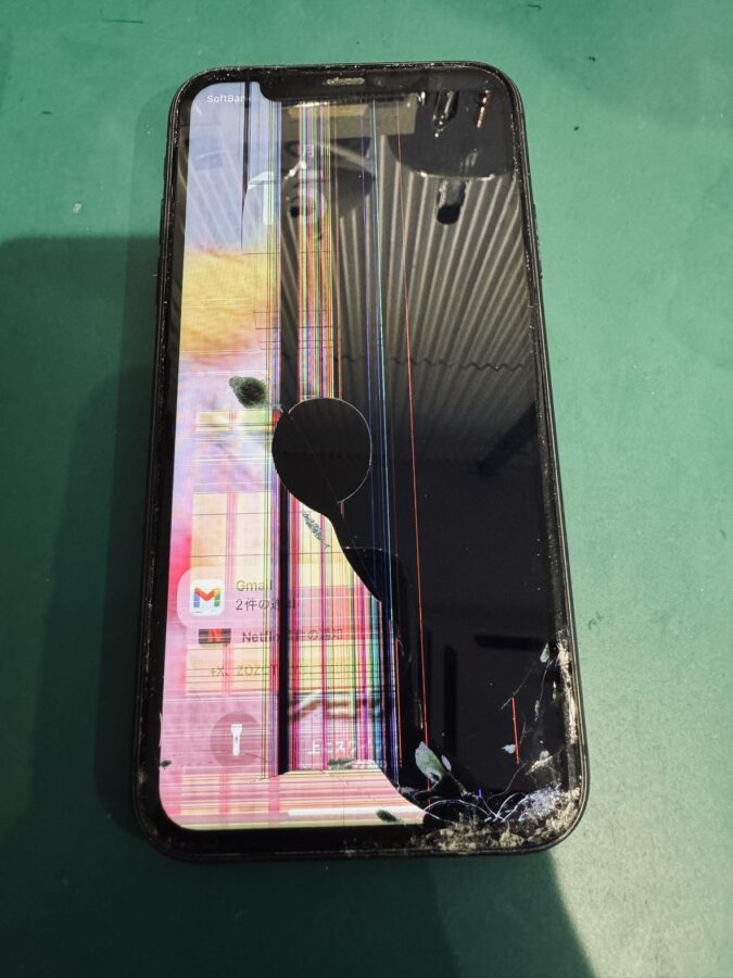 iPhoned11（アイフォン11）画面割れ、液晶破損修理　、スマホ修理工房渋谷店へ～￥9,880（税込）～40分～