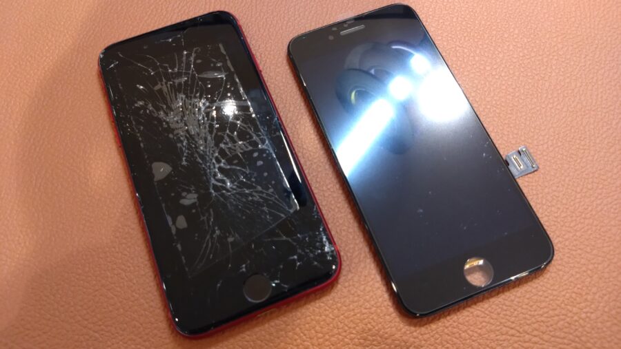 落として画面が割れてしまったiPhone8（アイフォンエイト）画面修理を行いました!【スマホ修理工房仙台PARCO2店】