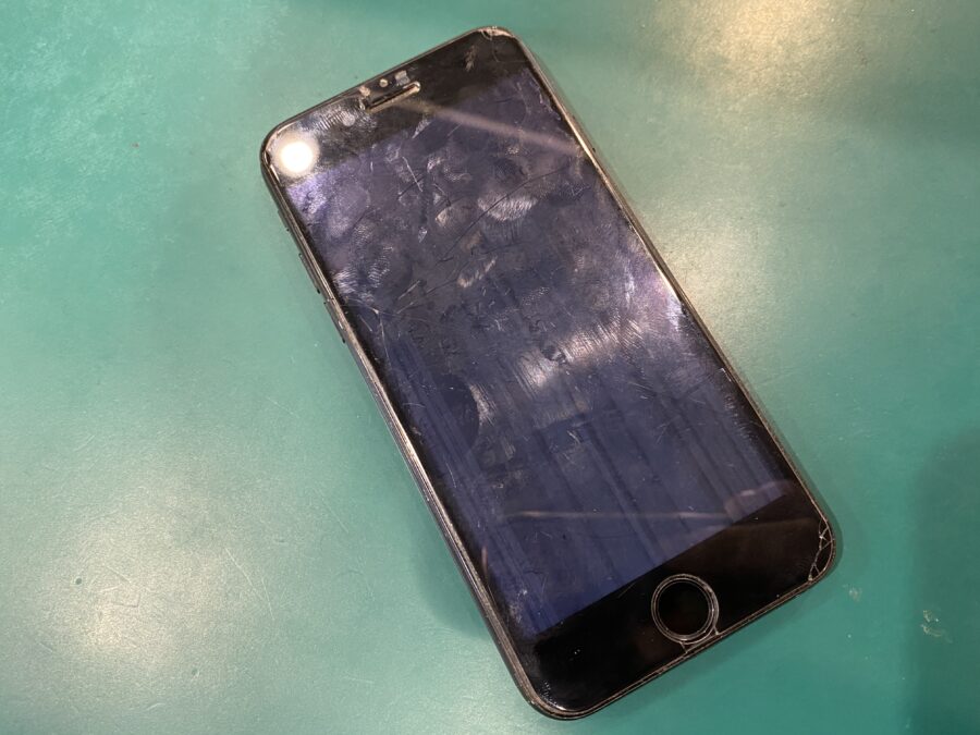 iPhone 7(アイフォン)のデータそのままで修理できますか？ - 即日修理のスマホ修理工房ペリエ千葉店へ！