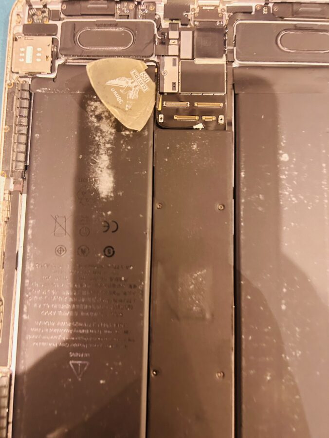 iPad pro11（アイパッドプロ11）のバッテリー交換ならデータそのまま、即日修理の「スマホ修理工房渋谷店」へ！