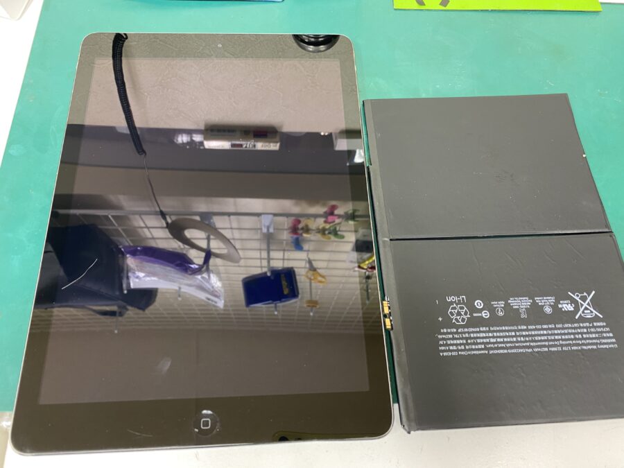 江東区西大島、亀戸近くのスマホ修理店！iPadAir第1世代(アイパッド)充電ケーブルを指していないと電源が落ちる。