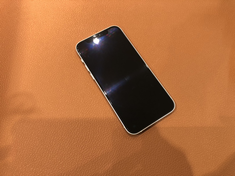 充電の減りが早くなったiPhone12(アイフォントゥエルブ)バッテリー交換を行いました!