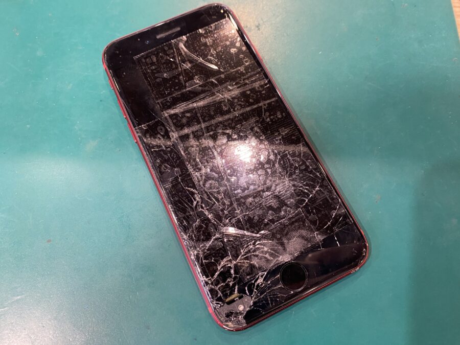 iPhone SE3(アイフォン)を紛失して見つかったら状態が… - 即日修理のスマホ修理工房ペリエ千葉店へ！