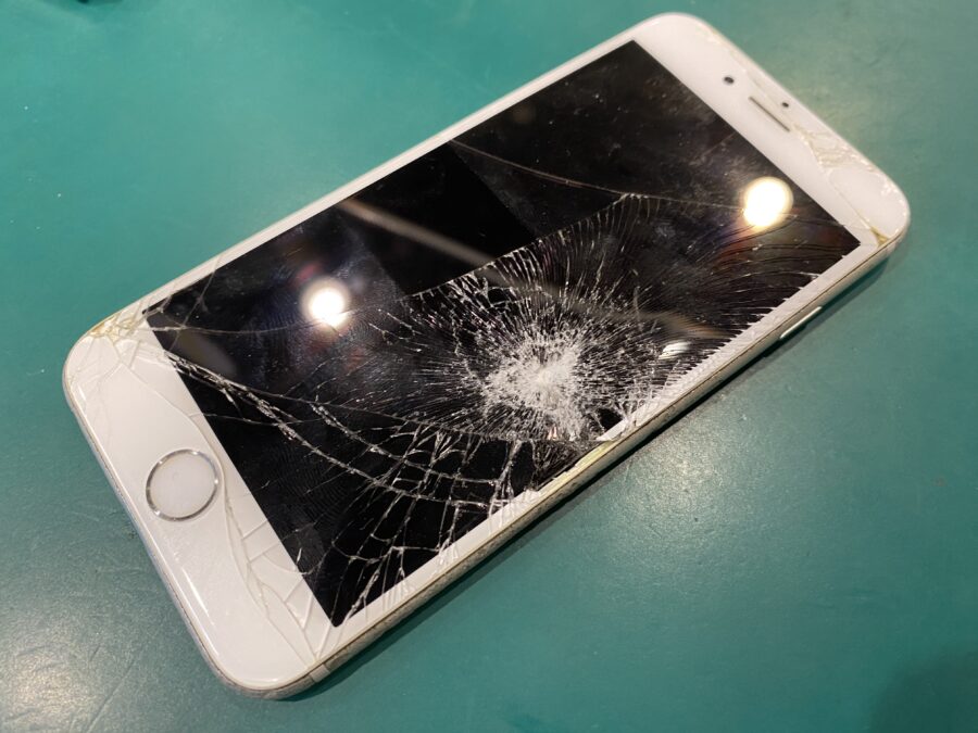 iPhone 6s(アイフォン)の画面さえ映って操作できればいいので… - 即日修理のスマホ修理工房ペリエ千葉店
