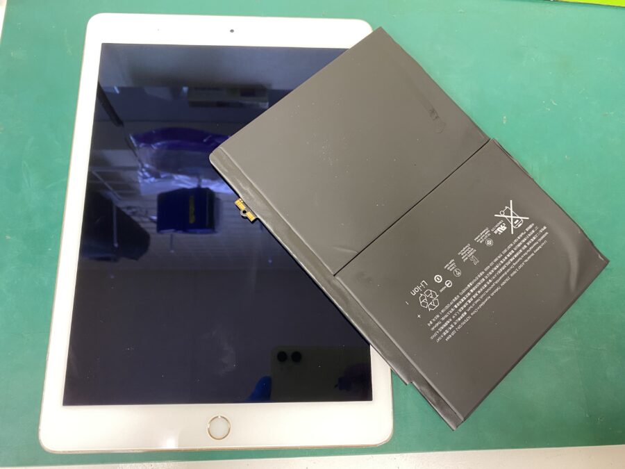 江東区西大島、亀戸近くのスマホ修理店！iPad Air2(アイパッド)電源が立ち上がらない。充電をしながらでないと起動しない。
