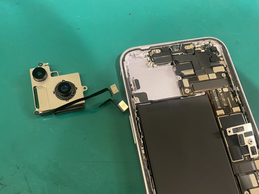iPhoneのアウトカメラ即日修理なら【スマホ修理工房新宿PePe店】にお任せ！? iPhone14 アウトカメラ交換