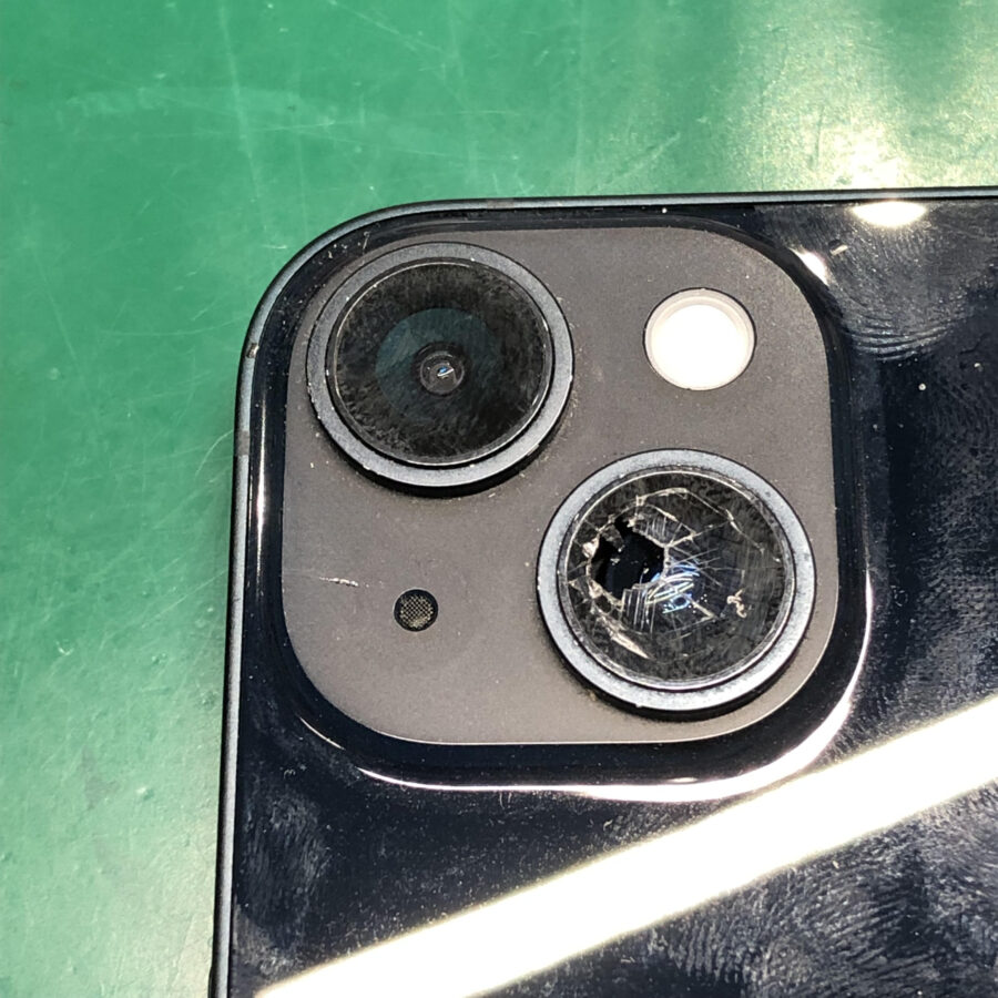 iPhone14のカメラレンズ割れ交換は、データそのまま・即日修理対応の「スマホ修理工房　池袋P'パルコ」