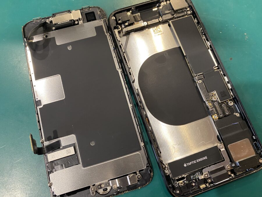 修理件数はダントツ！iPhone SE2(アイフォン)のバッテリー交換 - 即日修理のスマホ修理工房ペリエ千葉店
