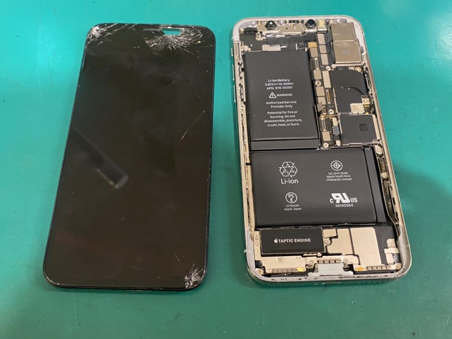 画面が壊れてしまったiPhoneX(アイフォン) の画面交換修理を行いました！ 【スマホ修理工房新宿PePe店】