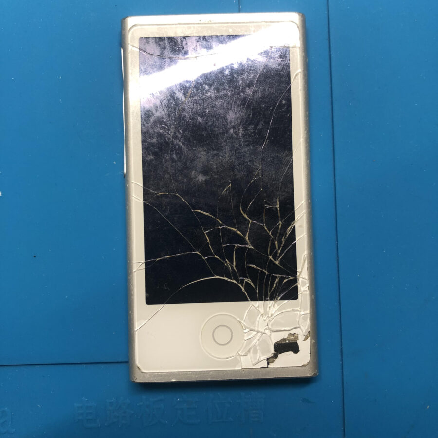 iPod nano7のガラス割れ交換は、データそのまま・即日修理対応の「スマホ修理工房　池袋P'パルコ本店」へ！