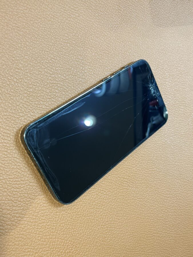 画面が割れてしまった?iPhone12Pro（アイフォン12プロ）の修理を行いました!【スマホ修理工房仙台PARCO2店】